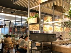 大堂-吕氏疙瘩汤·海鲜新鲁菜(凯德mall新都心店)