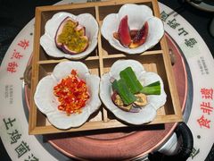 -菌自由丨野生菌火锅特色庭院餐厅(丽江古城店)