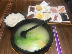 老妈经典过桥米线-老妈米线(港龙店)