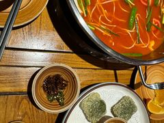 -快活林酸汤鱼鲜品火锅店(甲秀楼店)