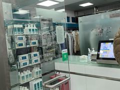 -福奈特洗衣·洗鞋·奢侈品护理(宝山一二八纪念路店)