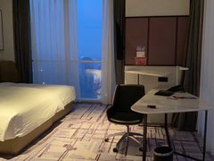 -大连星海皇冠假日酒店