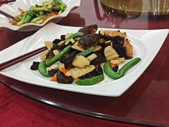 -东馆和天下特色餐饮(工农店)