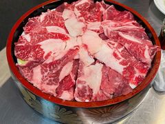 手切本地肥牛-胡须佬鸡煲四季火锅店(石厦西村直营店)