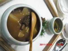 珍菌道跳墙-邓丽君音乐主题餐厅