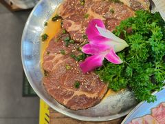 -明洞阿姨·韩式酱蟹烤肉·创意料理(三元桥店)