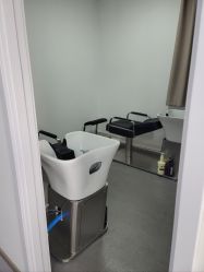 -LILI·HAIR SALON理理造型