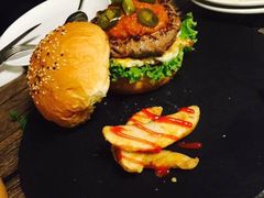 -HIGH FIVE哈福手工汉堡(桂林路店)