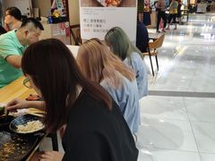 等位区-汇吃汇喝美食街(上海建发浦悦荟广场店)