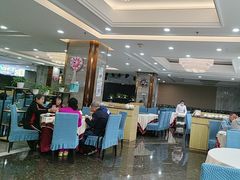 -方鼎食府
