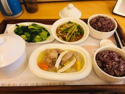 -莉泽月子中心(鹅潭汇店)