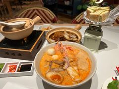-芽笼芽笼新加坡餐厅(环球港店)
