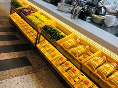 面包甜点陈列柜-费大厨辣椒炒肉(万家丽一店)