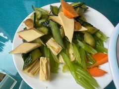 -清真聚陇缘美食餐厅(南横东街店)