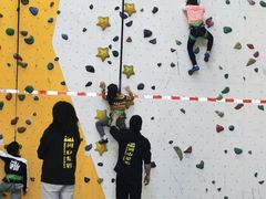 -问山MountQuest攀岩馆