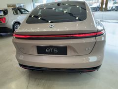 -蔚来体验中心(北京亦庄店)