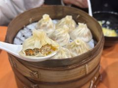-莱莱小笼·乔艾