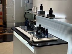 -Dior(新八佰伴店)