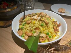 菠萝炒饭-默加东南亚美食(大宁音乐广场店)