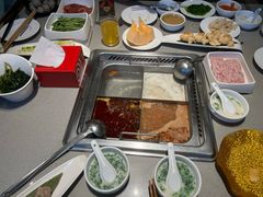 -海底捞火锅(宝龙广场夜宵主题店)