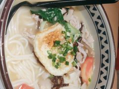 -蒙自源米线大王(东站店)