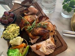 秘制农场烤全鸡豪华早午餐-The Rug Cafe(王府中环店)