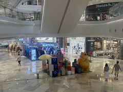 -上海来福士广场