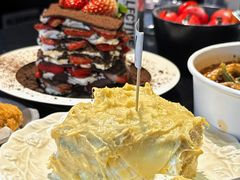 -W COLLECTIVE  DESSERT SHOP