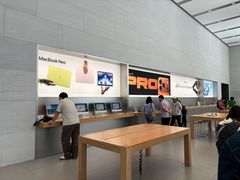 -Apple零售店(华贸购物中心店)