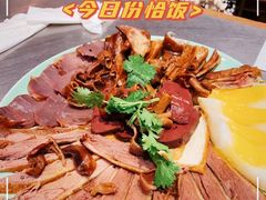 卤狮头鹅七拼-潮界(LU·ONE凯德晶萃广场店)