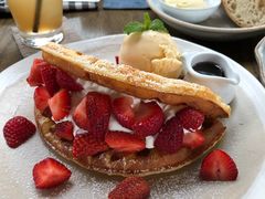 -ROAST coffee & eatery