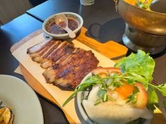 -大头虾越式风味餐厅(光明广场店)