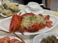 蒜蓉蒸龙虾-南海渔家•海鲜•正宗海南菜(海棠湾店)