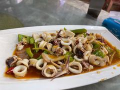 -四川小胡子海鲜(丁村万人海鲜广场店)