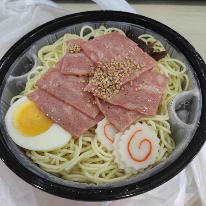 大阪日式拉面-"帮同事点的外卖,收到以后比较失望,卖相一.