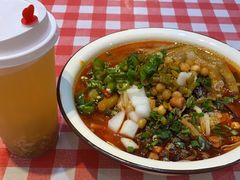 -丽丽三鲜螺蛳粉(田林路店)