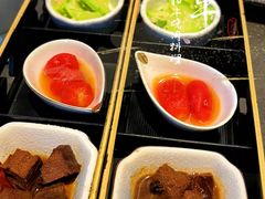 -铭牛烧肉·和牛海鲜自助(高新月牙湖店)