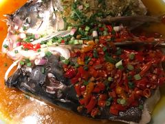 双色鱼头-湖南人家·家传湖南菜(水围店)