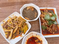 -继红顺河抄手名小吃