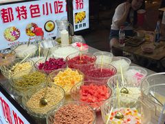 自助取餐区-小龙坎火锅(全球总店)