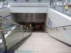 -红土地(地铁站)