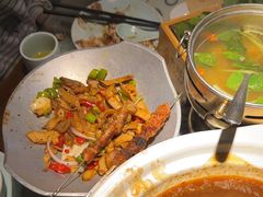 -卢大鲜鱼头捞饭(美利广场店)