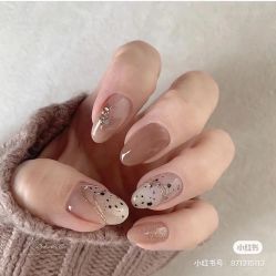 -Pink You美甲洗眉纹绣定制中心