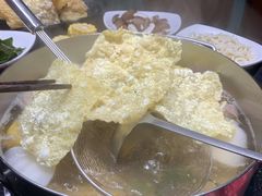 -德记牛肉社潮汕鲜切牛肉火锅(中心路店)