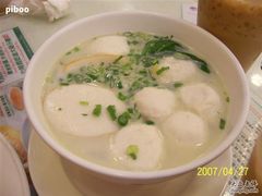招牌的鱼蛋-翠华餐厅