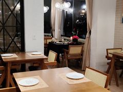 -Mark&Mars Restaurant