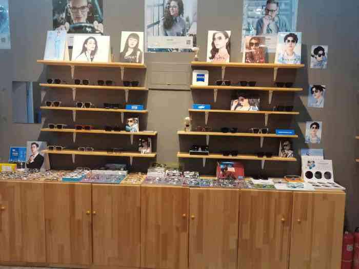 天空之镜眼镜店(西红门店)-"地点很找,西红门荟聚西侧嘉悦广场五号楼