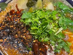 -云阿蛮云南生烫牛肉米线(奉贤路店)