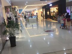 -港澳广场购物中心