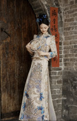 -莫小姐婚纱